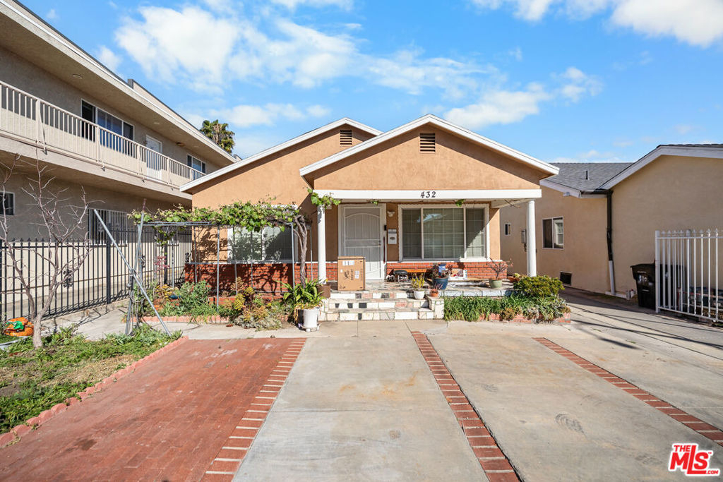 432 N Harvard Boulevard - Photo 11