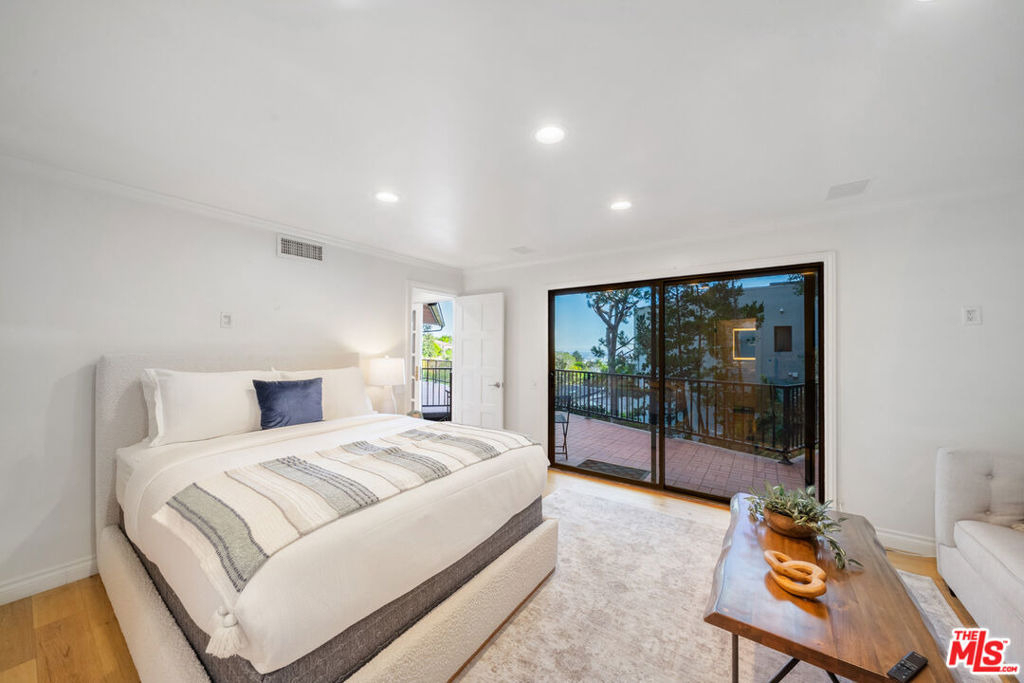 9305 Beverly Crest Drive - Photo 28
