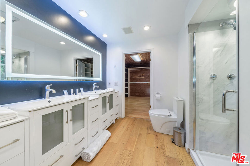 9305 Beverly Crest Drive - Photo 52