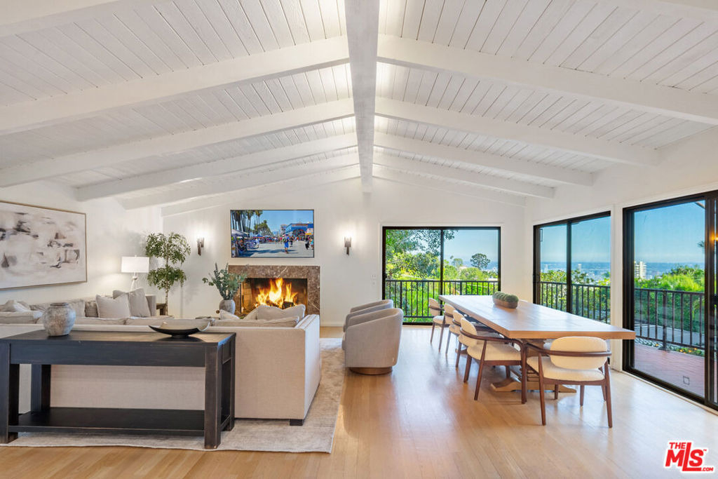 9305 Beverly Crest Drive - Photo 14
