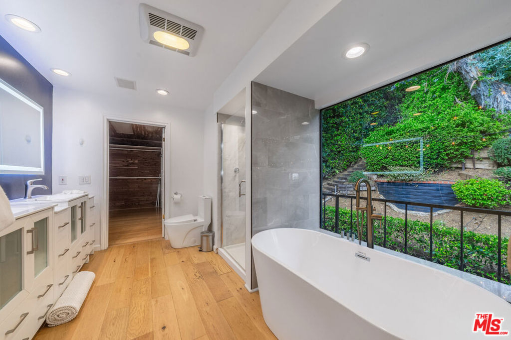 9305 Beverly Crest Drive - Photo 50