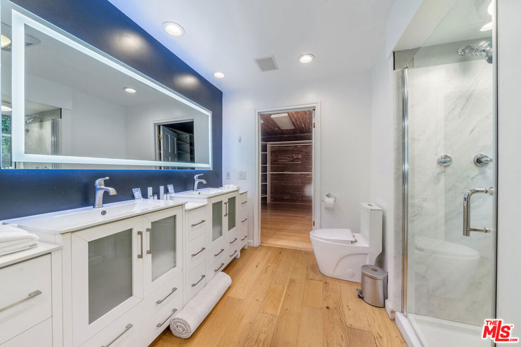 9305 Beverly Crest Drive - Photo 51