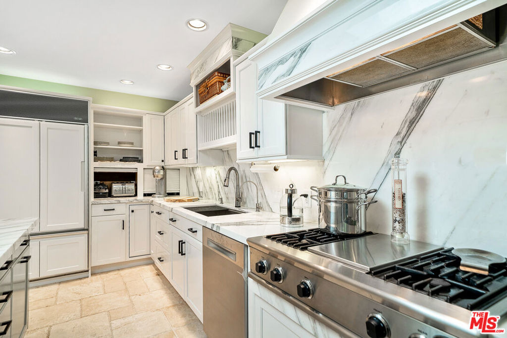 11508 Thurston Circle - Photo 13