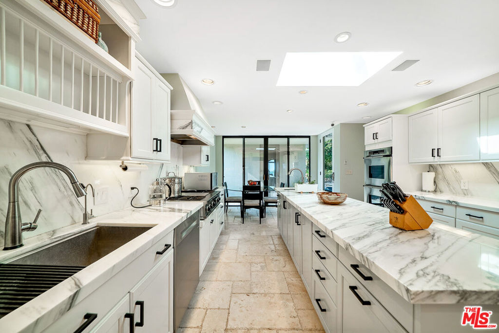 11508 Thurston Circle - Photo 12