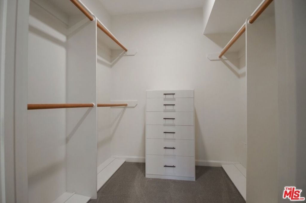 1121 N Beverly Drive - Photo 19