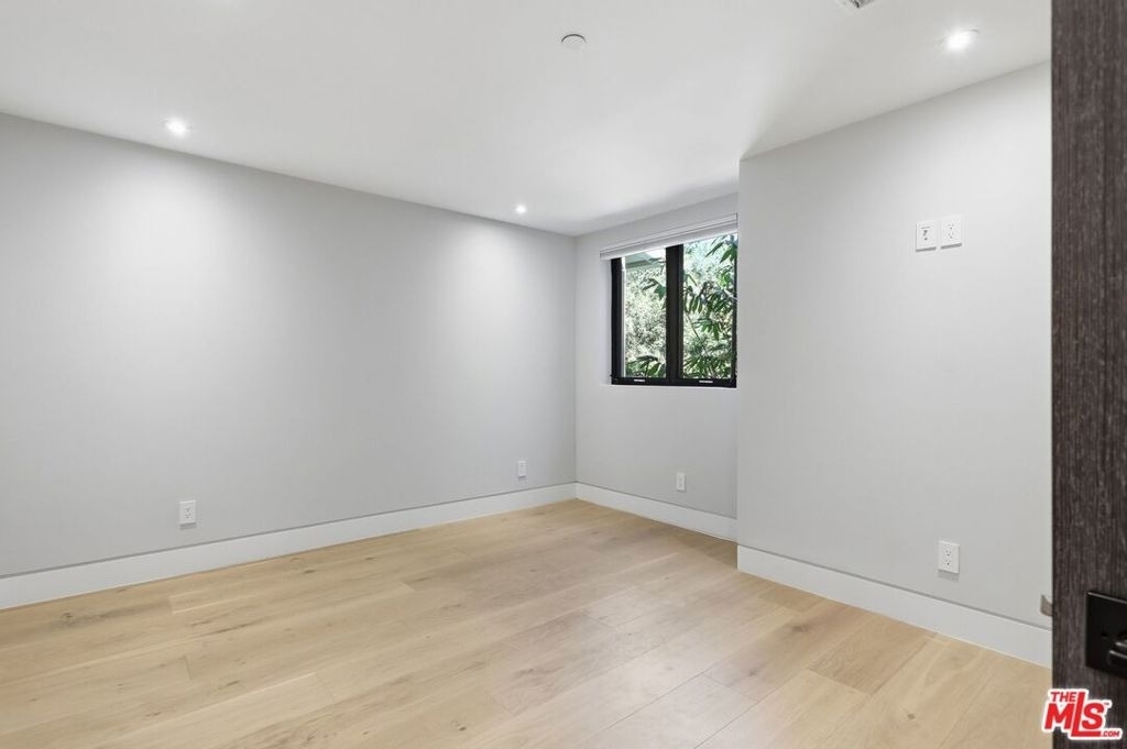 11769 Bellagio Road - Photo 4