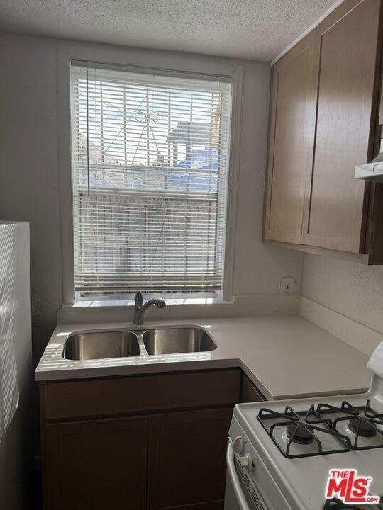 5042 Ferndale Street - Photo 18