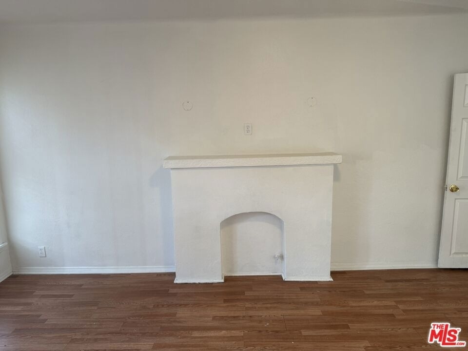 5042 Ferndale Street - Photo 5
