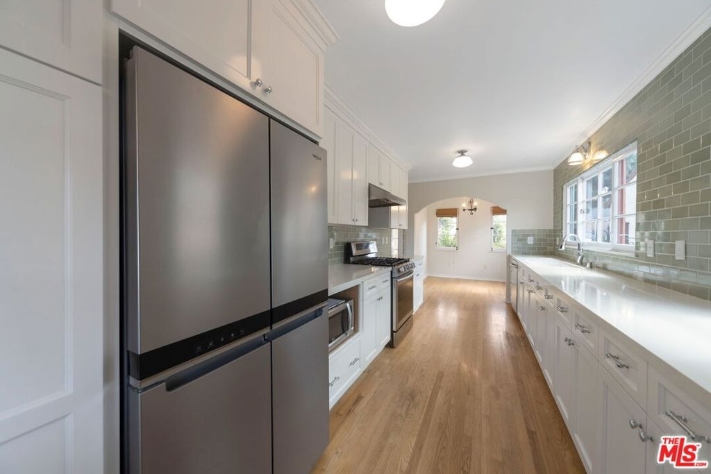 1349 Meadowbrook Avenue - Photo 7