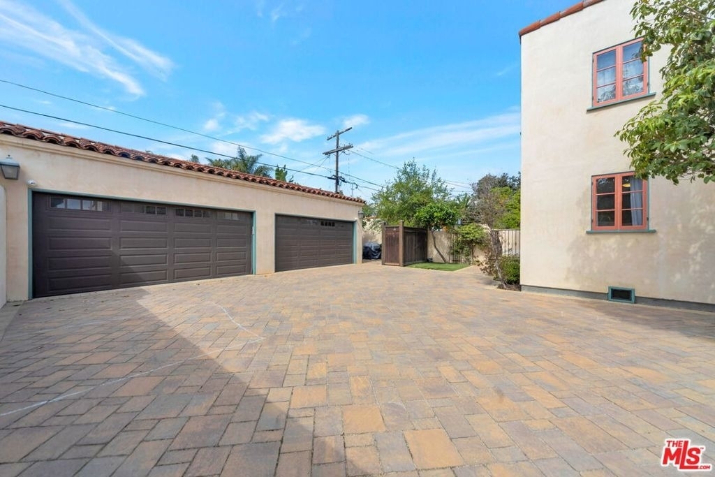 1349 Meadowbrook Avenue - Photo 14