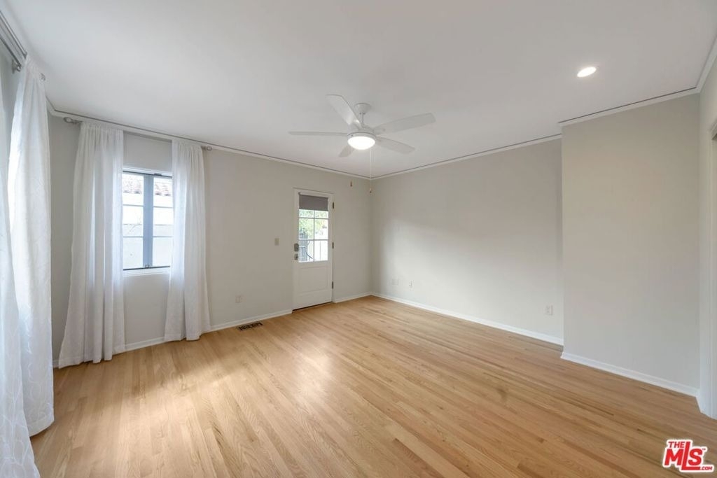 1349 Meadowbrook Avenue - Photo 12