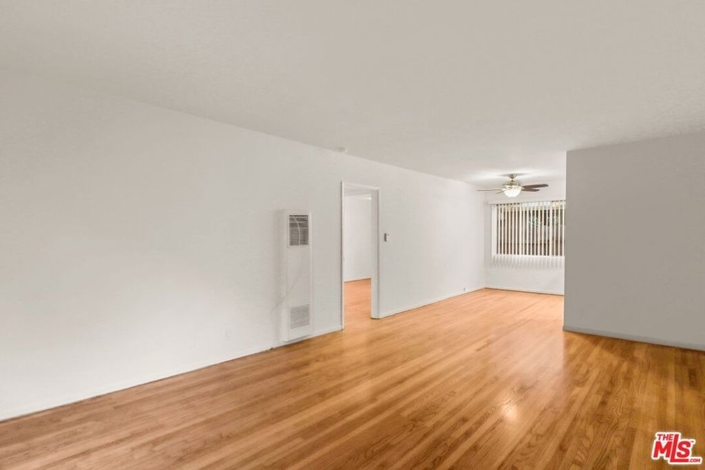 11660 Chenault Street - Photo 5
