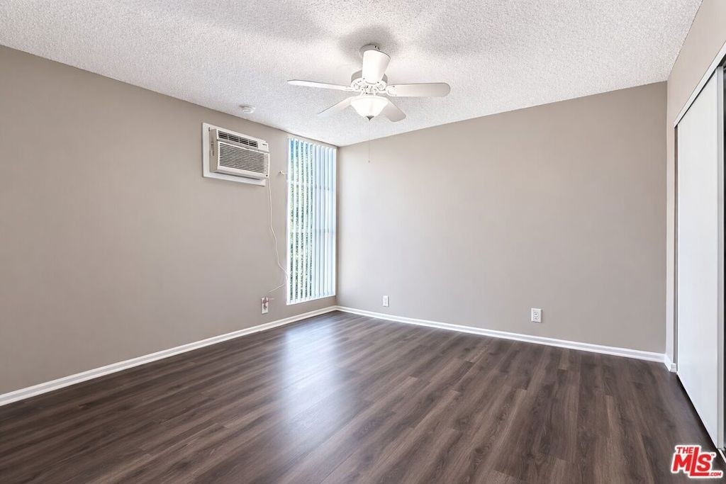 1208 W Adams Boulevard - Photo 5
