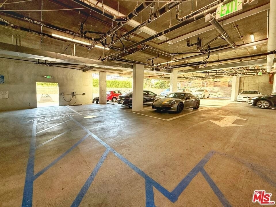 723 S St Andrews Place - Photo 24
