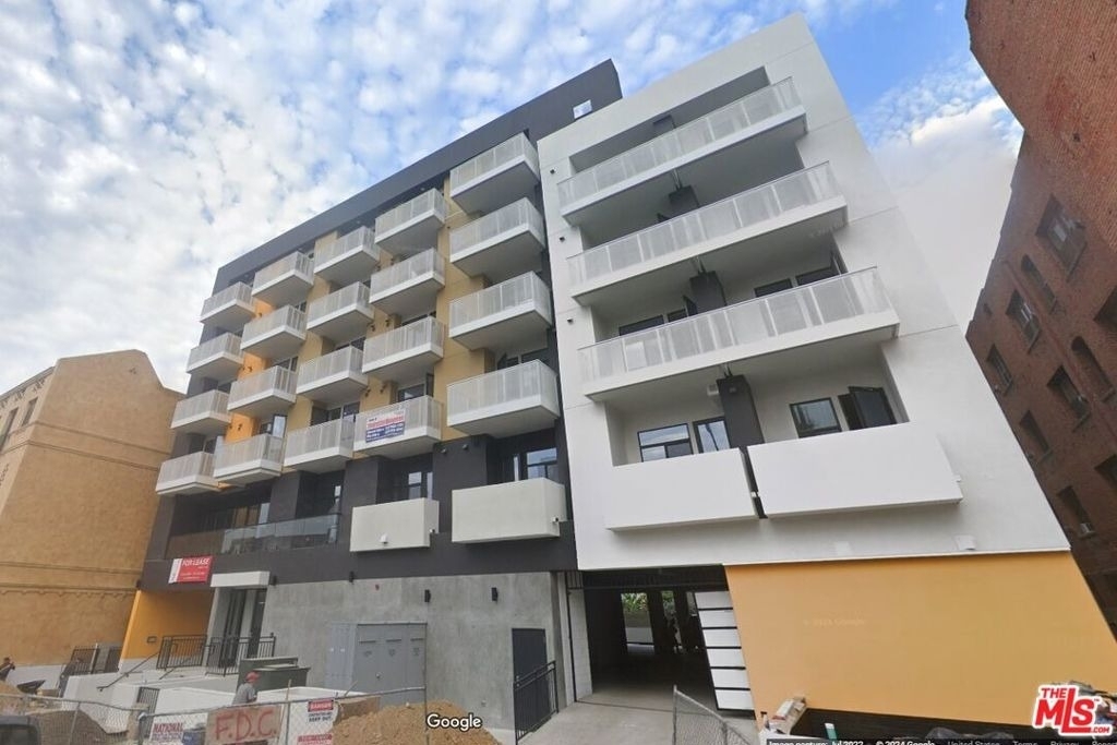 723 S St Andrews Place - Photo 34