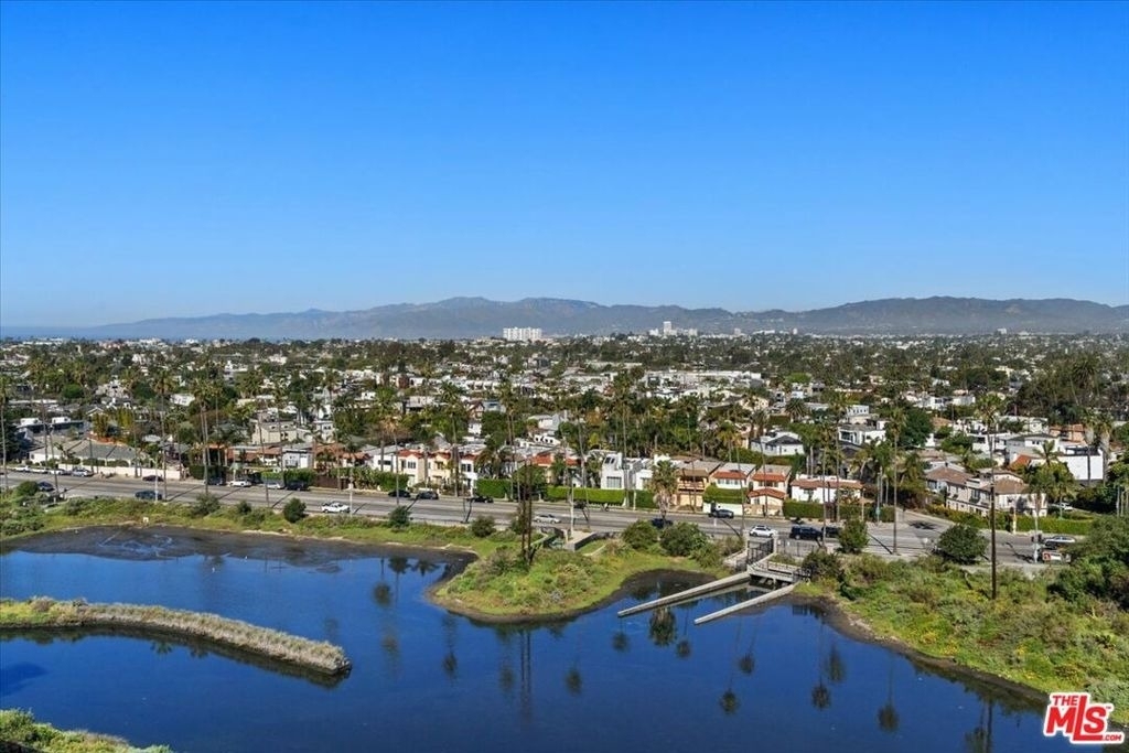 4316 Marina City Drive - Photo 16