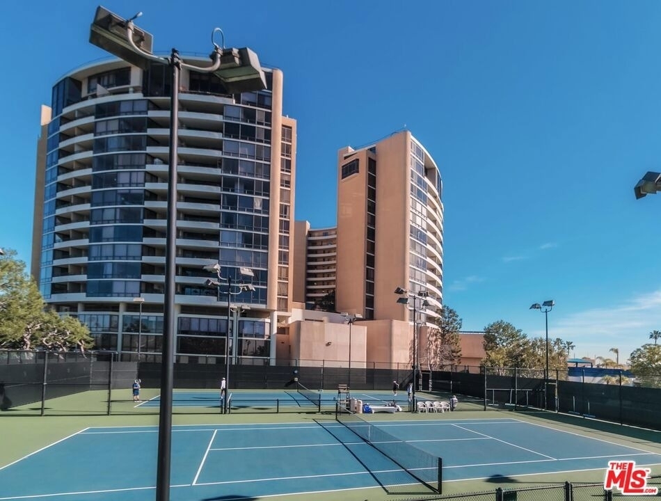 4316 Marina City Drive - Photo 31
