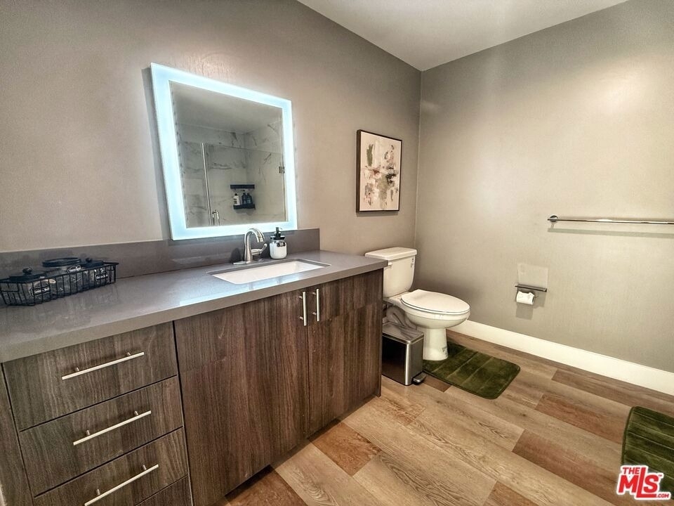 723 S St Andrews Place - Photo 17