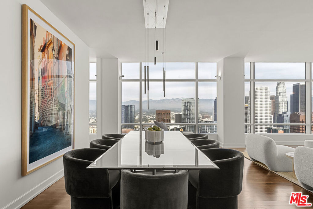 900 W Olympic Boulevard - Photo 12