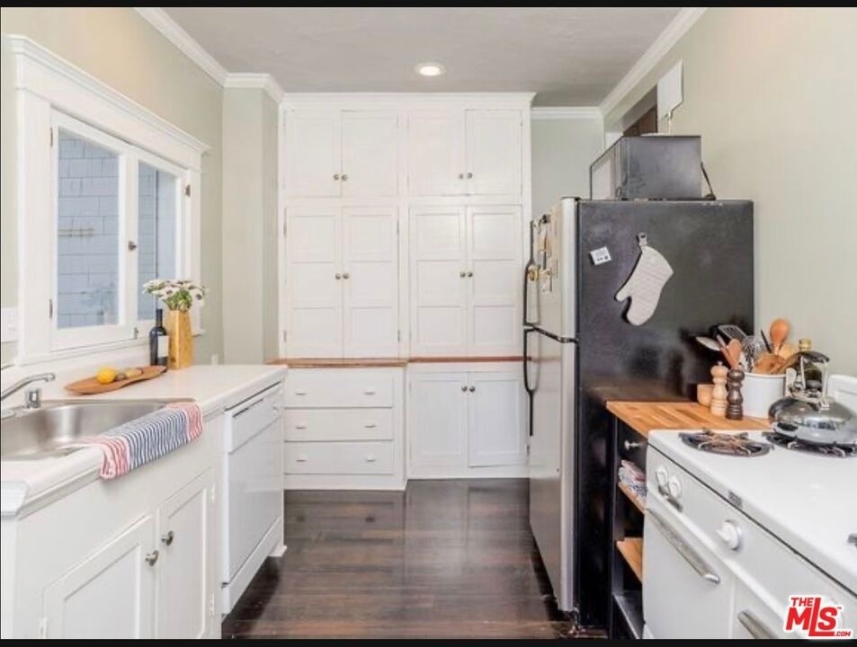 1315 1/2 Kellam Avenue - Photo 7