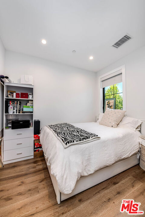 4268 Colbath Avenue - Photo 29