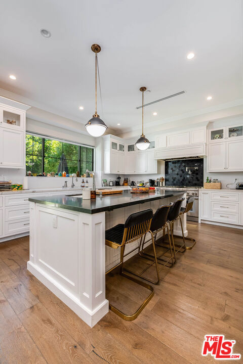 4268 Colbath Avenue - Photo 11