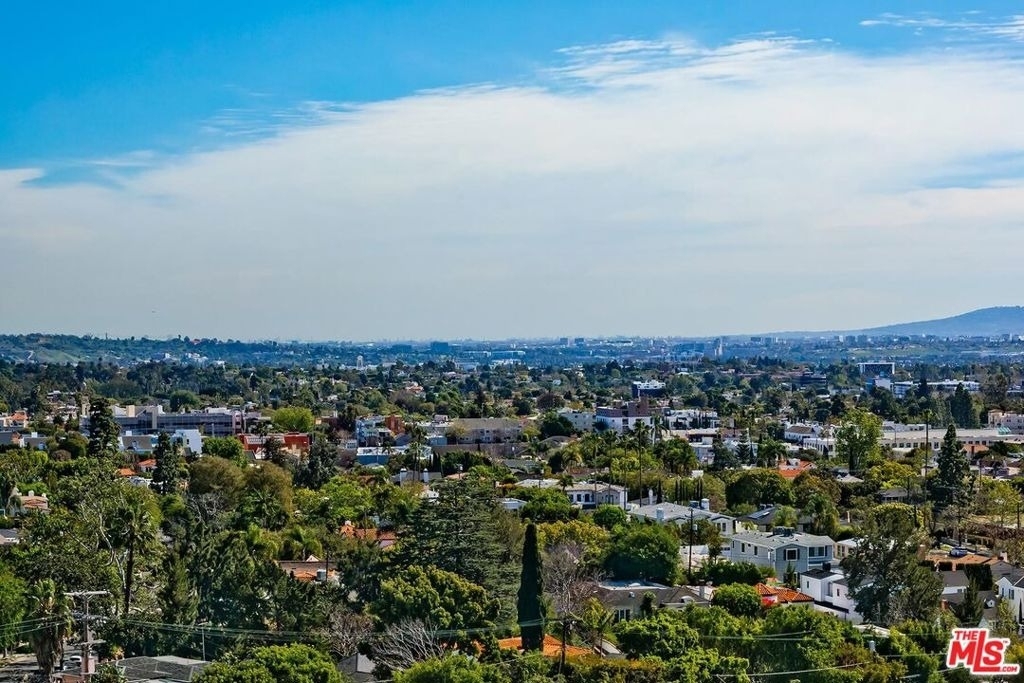 10520 Wilshire Boulevard - Photo 13