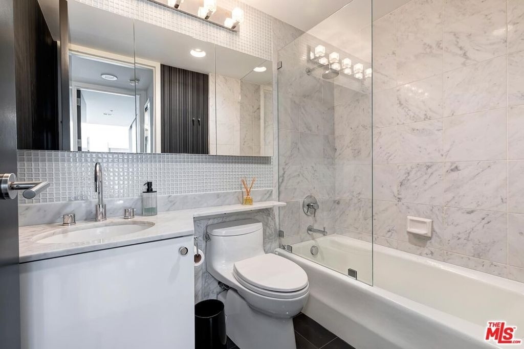10520 Wilshire Boulevard - Photo 27