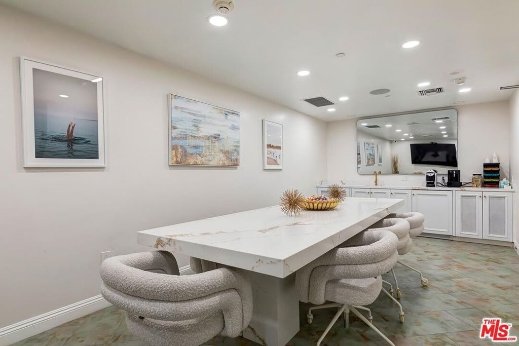 10520 Wilshire Boulevard - Photo 40