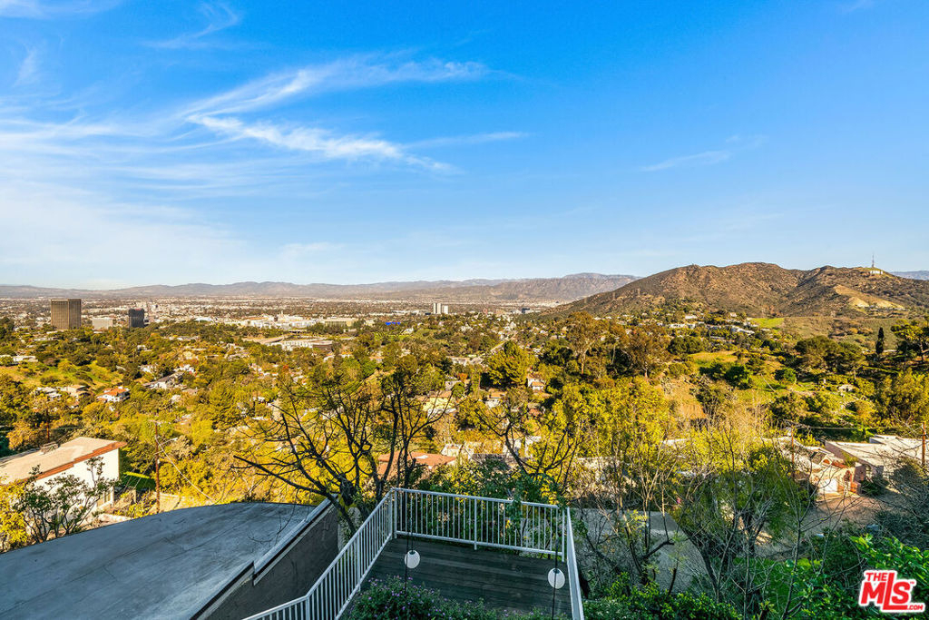 7191 Pacific View Drive - Photo 22
