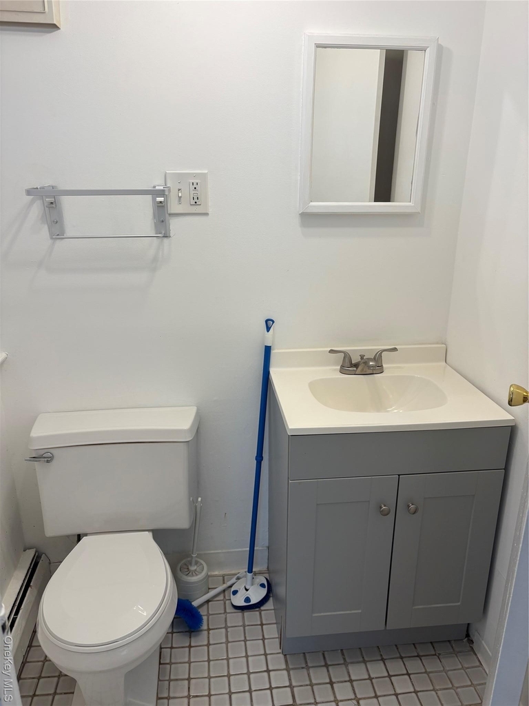 892 Pine Avenue - Photo 3
