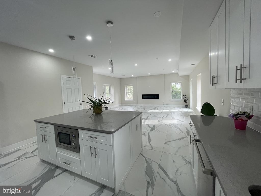 8618 Jones Mill Road - Photo 9