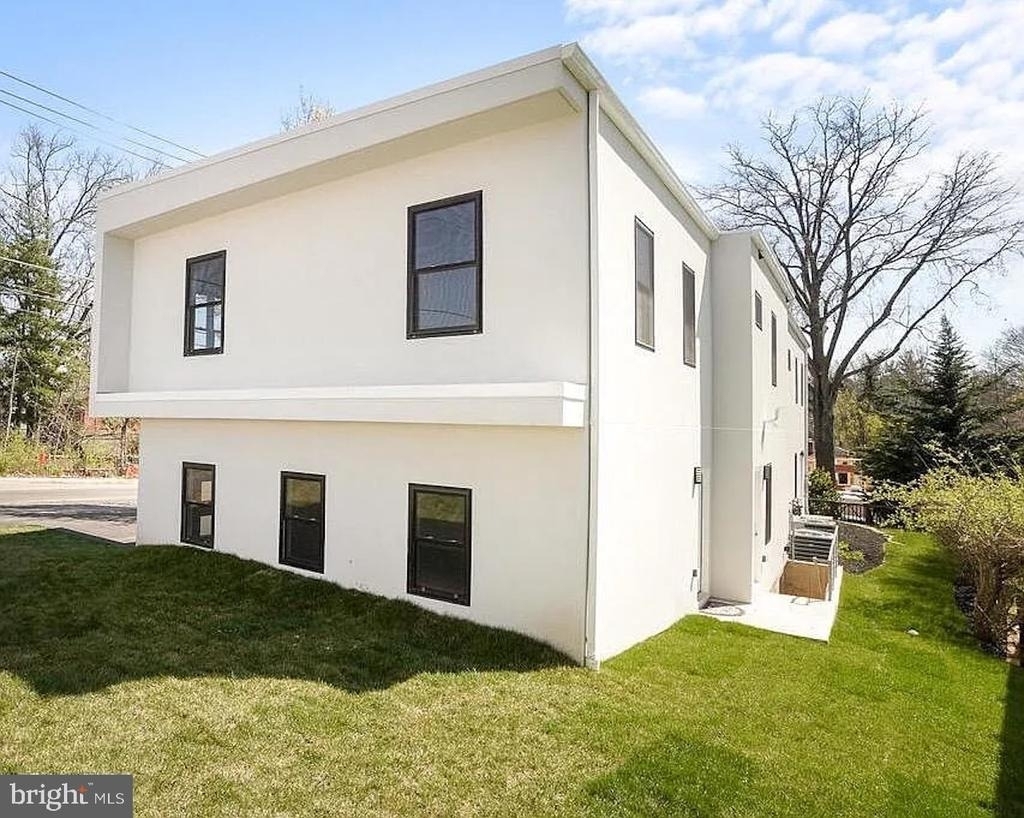 8618 Jones Mill Road - Photo 4