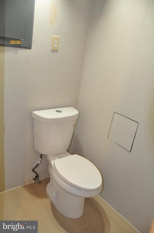 9705 Glen Avenue - Photo 41