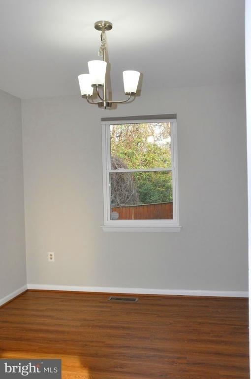 9705 Glen Avenue - Photo 5