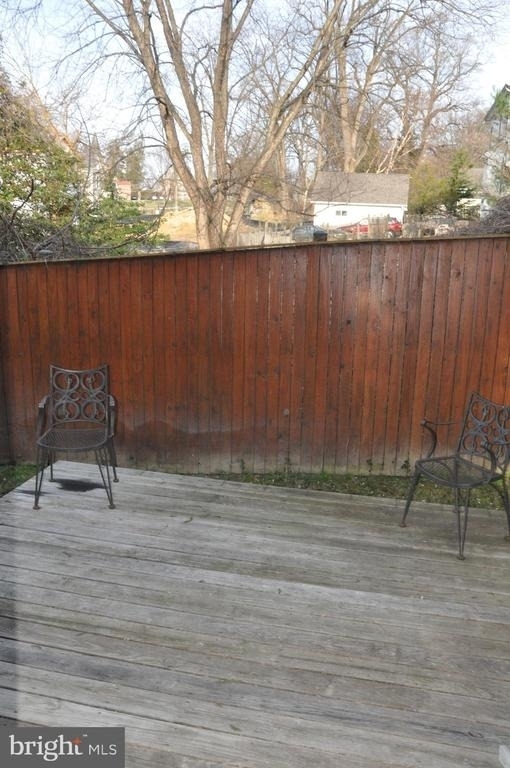 9705 Glen Avenue - Photo 13
