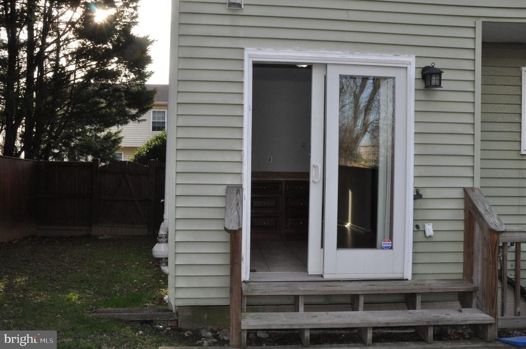 9705 Glen Avenue - Photo 16