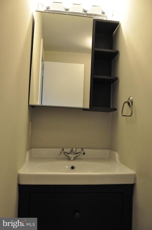9705 Glen Avenue - Photo 31