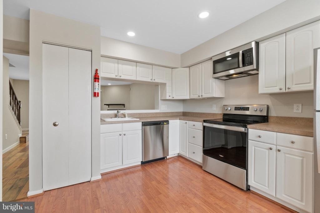 1004 Dartmouth Glen Way - Photo 8