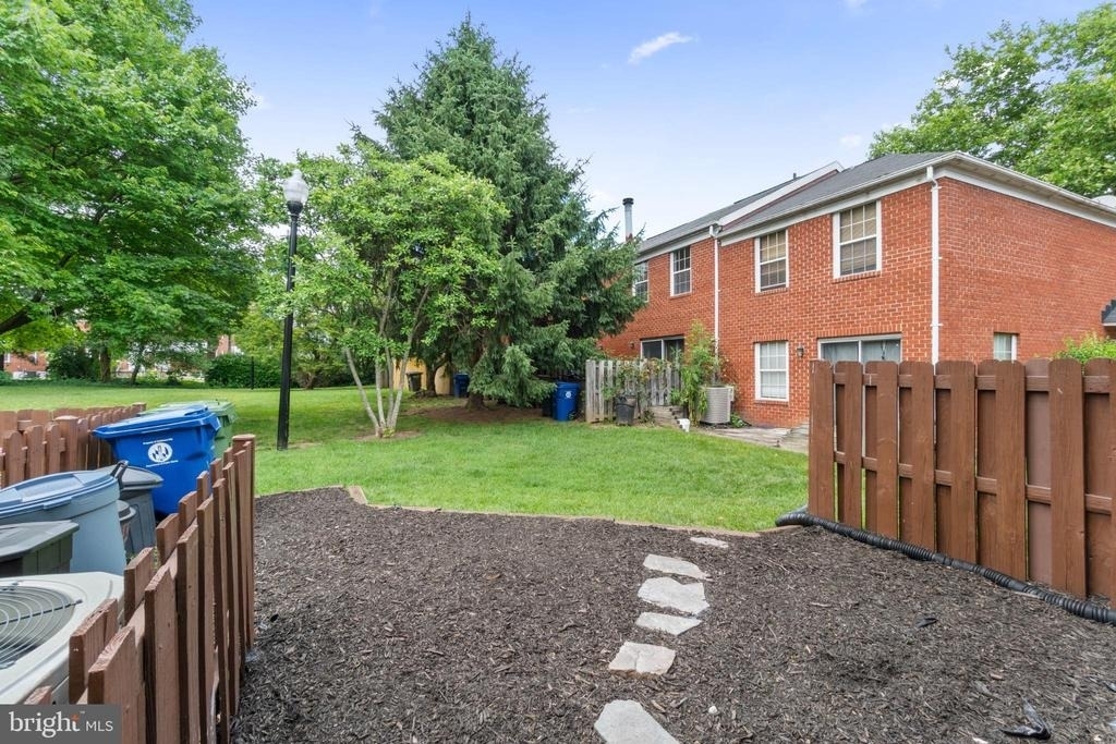 1004 Dartmouth Glen Way - Photo 25