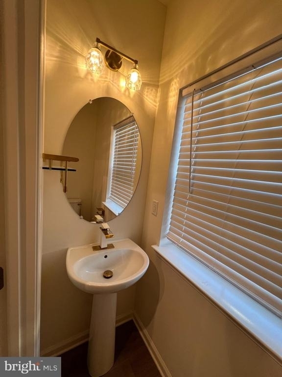 8220 Longford Road - Photo 11