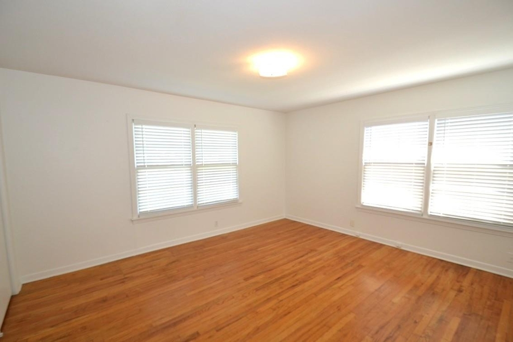 1211 Ridgemont Dr - Photo 11