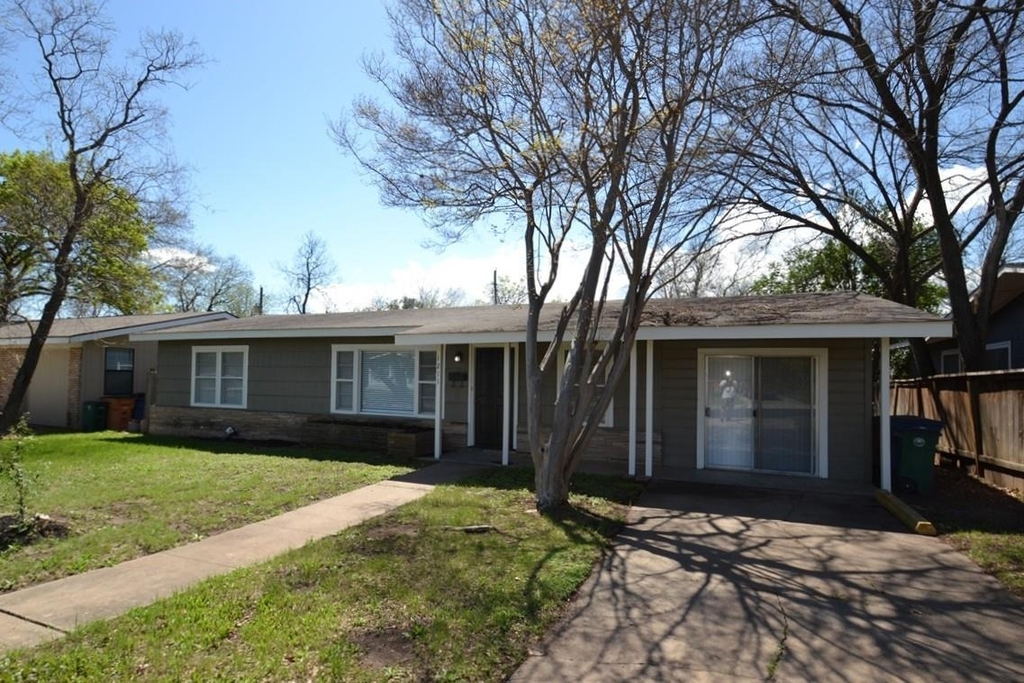 1211 Ridgemont Dr - Photo 27