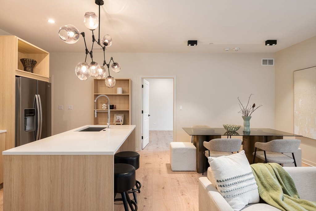 8015 W Belmont Avenue - Photo 4