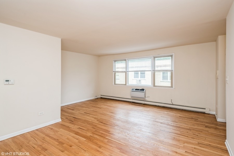 2001 W Touhy Avenue - Photo 5