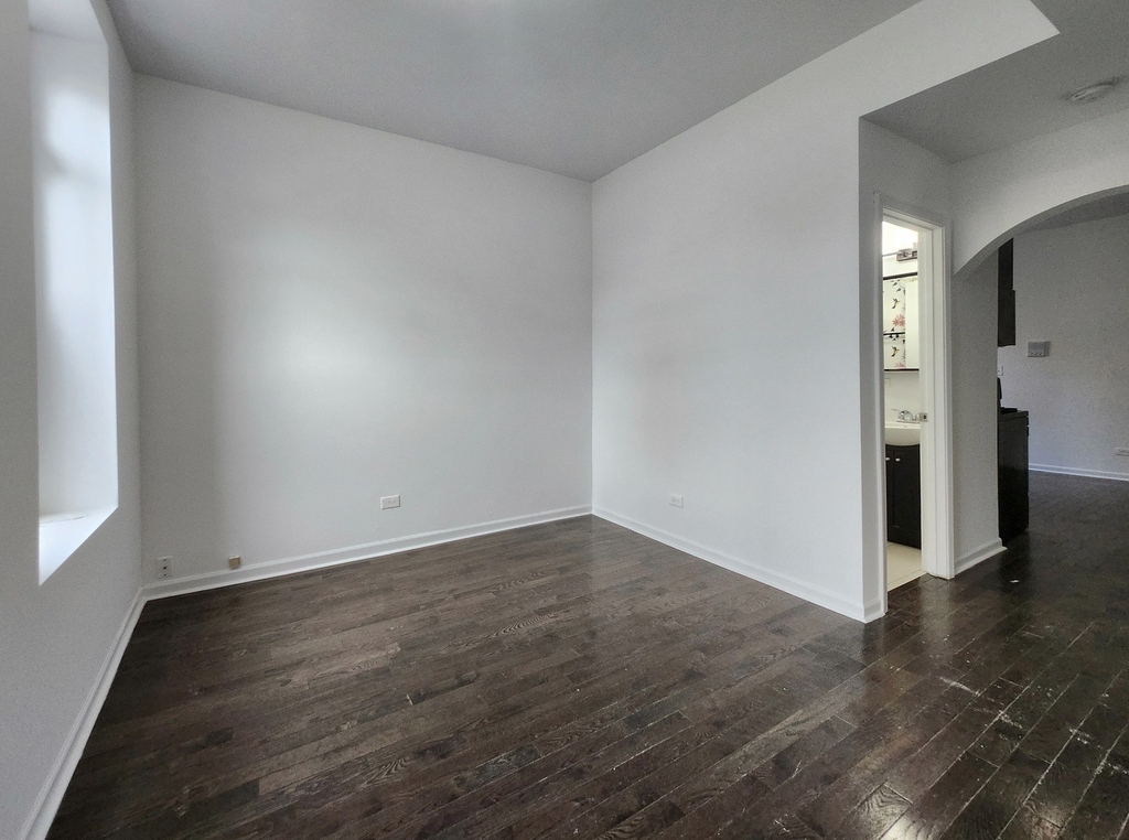 1941 W 21st Place - Photo 9