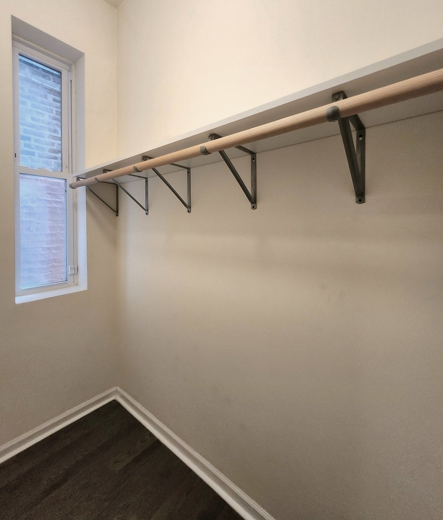 1941 W 21st Place - Photo 3