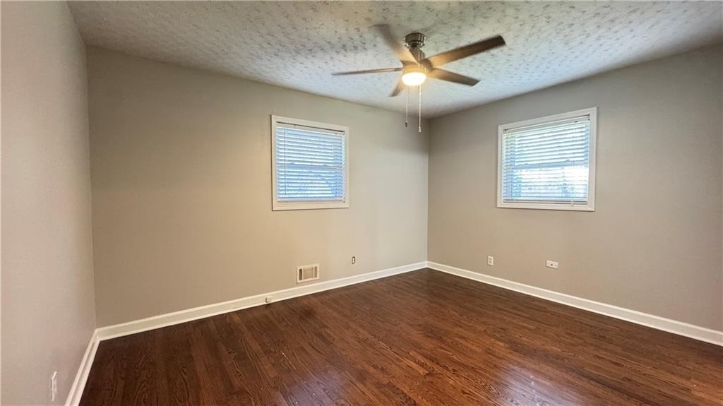 552 Sybil Lane Se - Photo 23