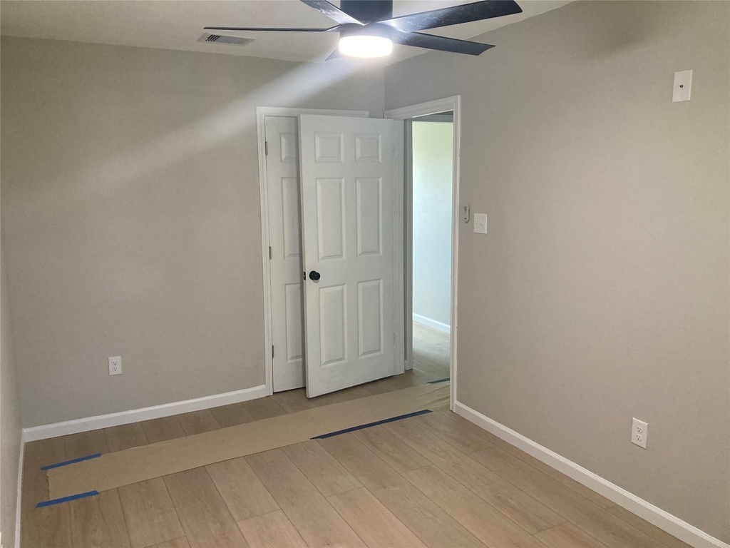 2627 32nd Avenue N - Photo 13