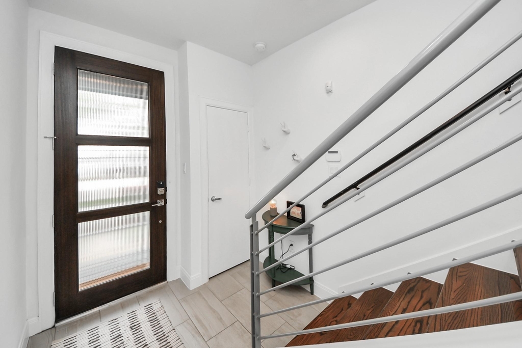 1721 Eado Point Lane - Photo 6